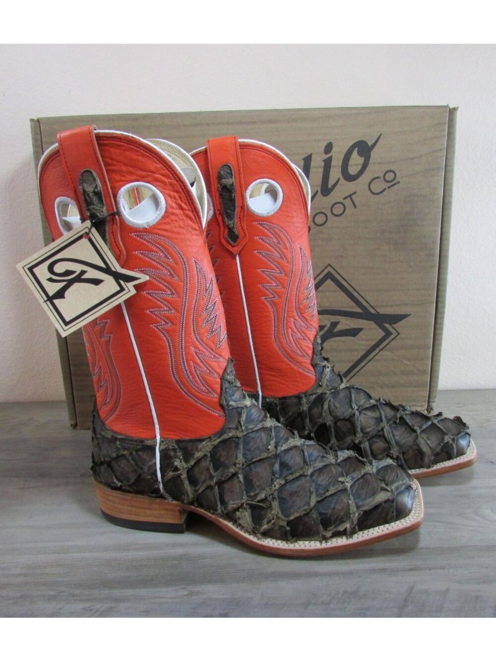 Fenoglio Men's 10.5 Square Toe Arapaima Western Boot - Tobacco Rustic/Orange - F